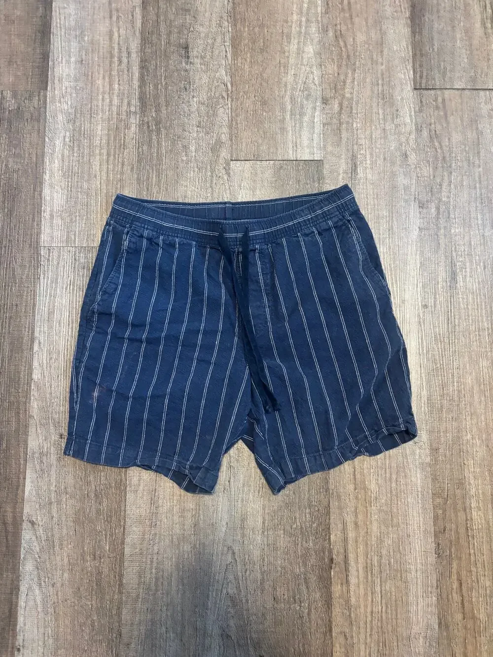 Banana Republic Pinstripe Deck Shorts 7